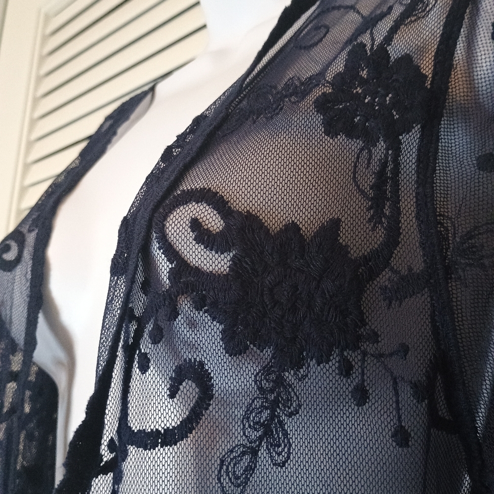 Forgotten Grace Elegant Dark Blue Long Sleeve Lace Cover Up Size Medium - Picture 4 of 7